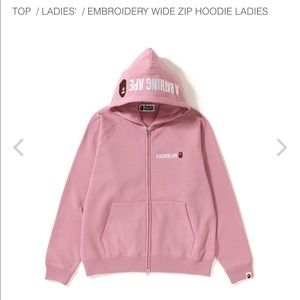 A bathing ape women zipped hoodie
